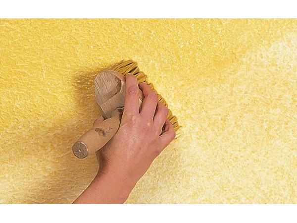 Применение акрилового лака для жидких обоев