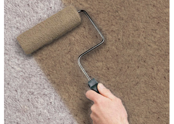 Можно ли красить жидкие обои и как это правильно сделать