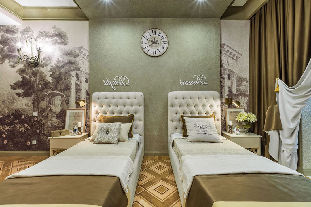 жидкие обои в спальне